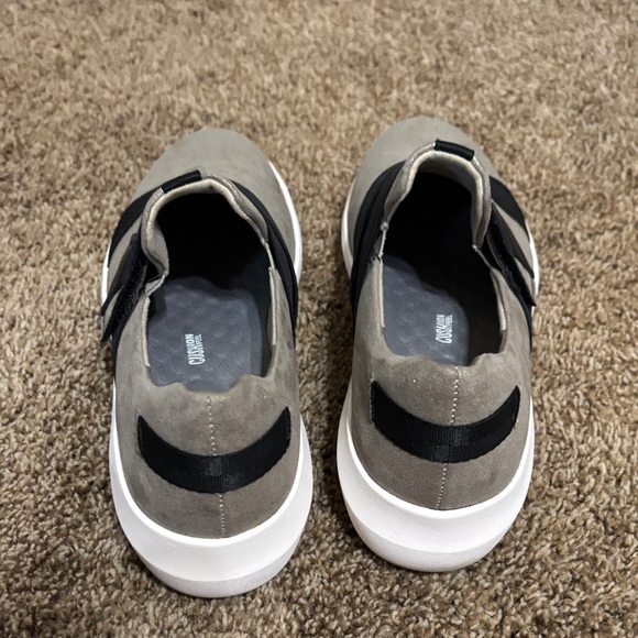 Clarks Women's Gray and Black Slip-On Sneakers - Picture 2 of 6